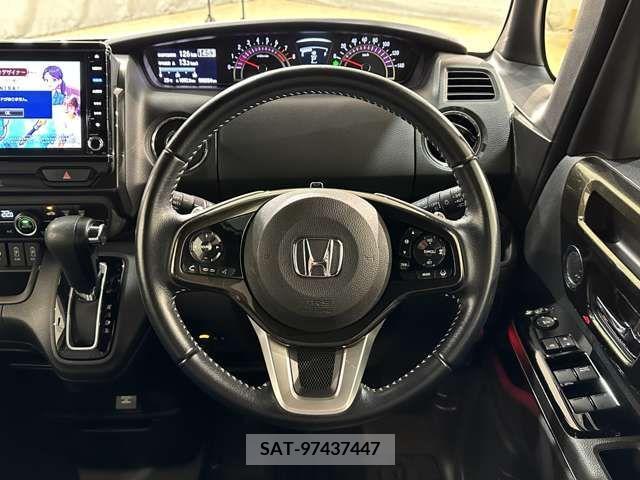 Honda N BOX 2019-01 333872-9