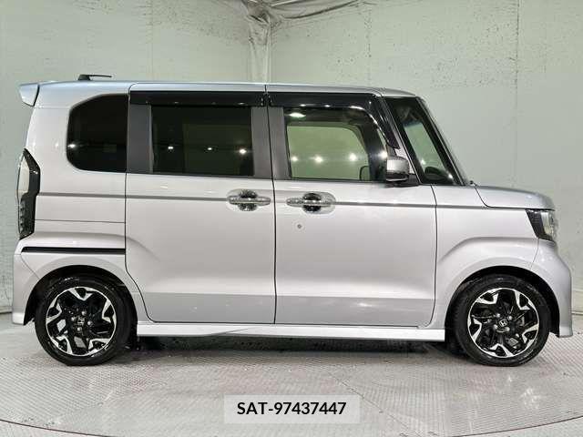 Honda N BOX 2019-01 333872-3