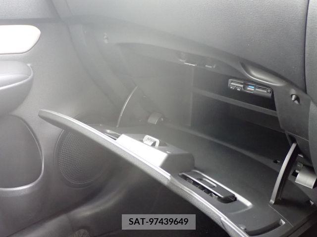 Nissan NOTE 2019-02 221123-17