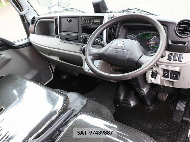Mitsubishi CANTER 2019-01 294455-15