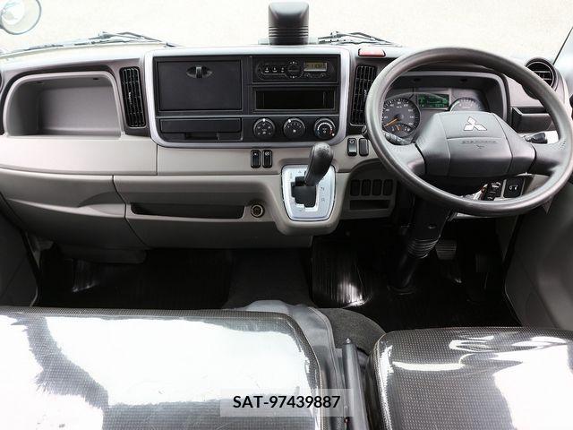 Mitsubishi CANTER 2019-01 294455-18