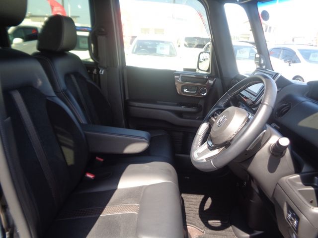 Honda N BOX CUSTOM 2018-10 20167-19