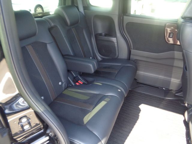 Honda N BOX CUSTOM 2018-10 20167-21