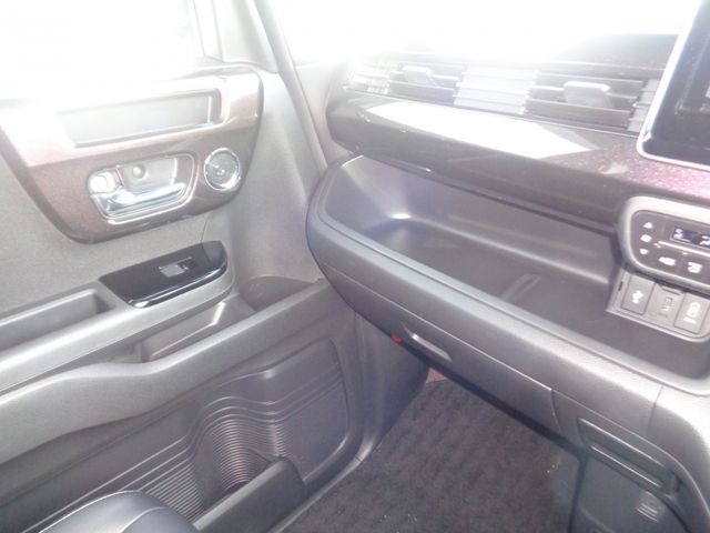 Honda N BOX CUSTOM 2018-10 20167-16