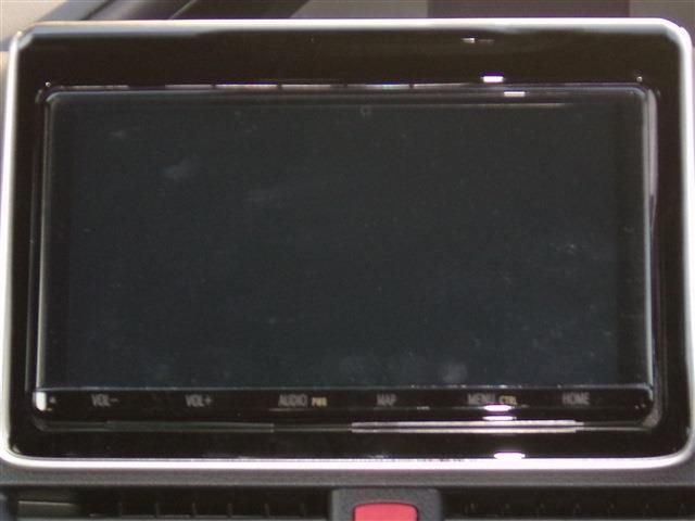 Toyota NOAH HYBRID 2021-03 23648-17