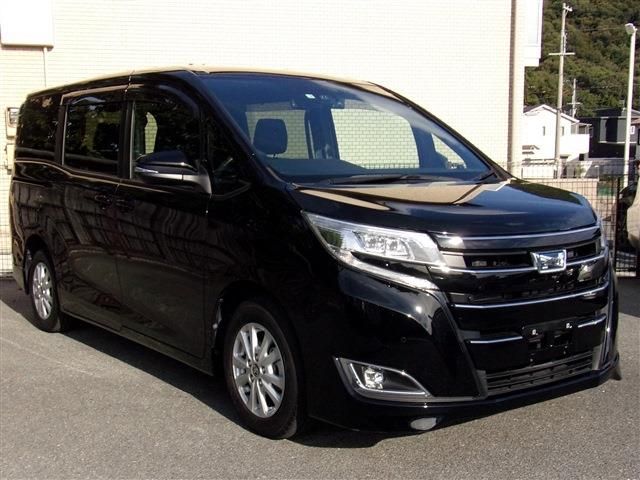 Toyota NOAH HYBRID 2021-03 23648-2
