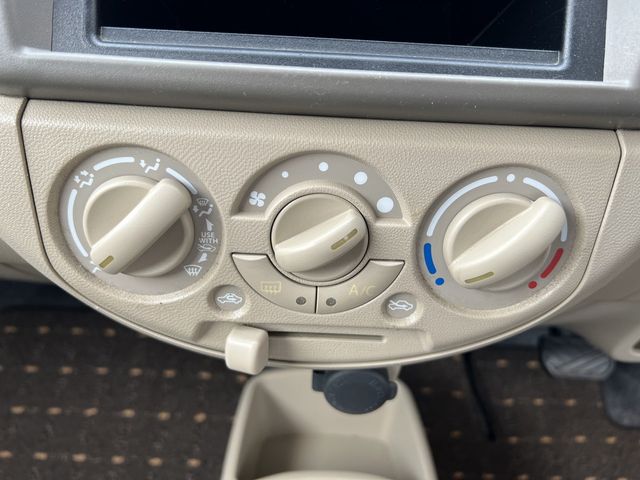 Suzuki ALTO 2011-10 17657-12