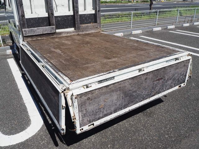 Toyota DYNA TRUCK 2005-07 5668-23