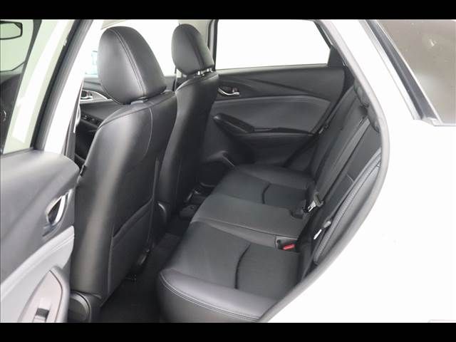 Mazda CX-3 2019-02 24238-12