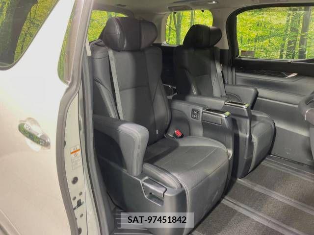 Toyota ALPHARD 2021-09 209673-10