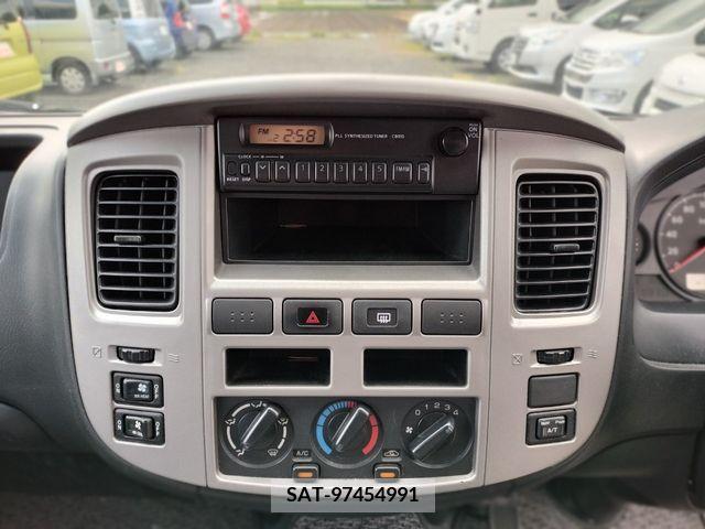 Nissan Caravan 2011-02 263556-11
