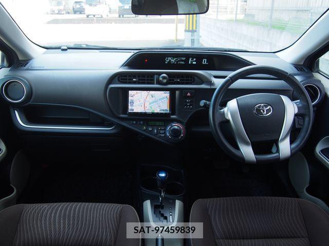 Toyota AQUA 2014-11 356222-1