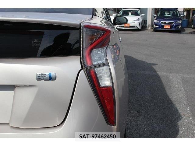 Toyota PRIUS 2016-03 282287-11