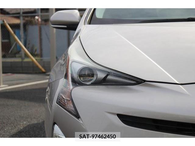 Toyota PRIUS 2016-03 282287-10