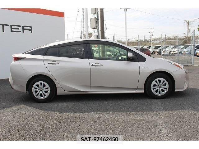 Toyota PRIUS 2016-03 282287-7