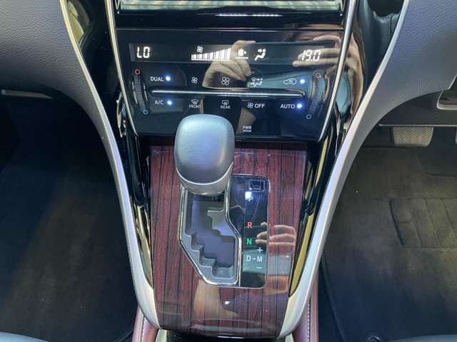 Toyota HARRIER 2014-10 8497-16