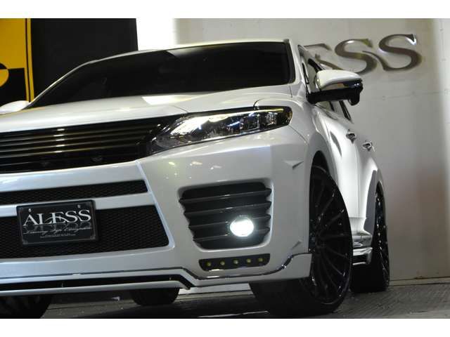 Toyota HARRIER 2014-10 8497-10