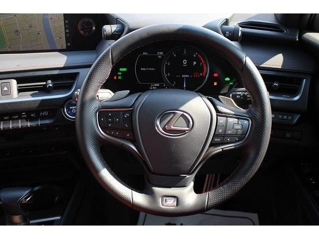 Lexus UX 2020-03 6307-16