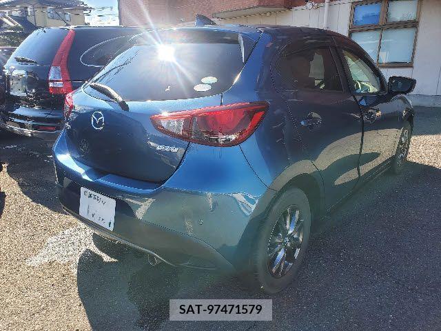 Mazda DEMIO 2018-04 396388-1