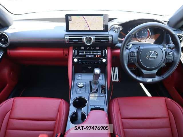 Lexus IS 2021-08 236363-7