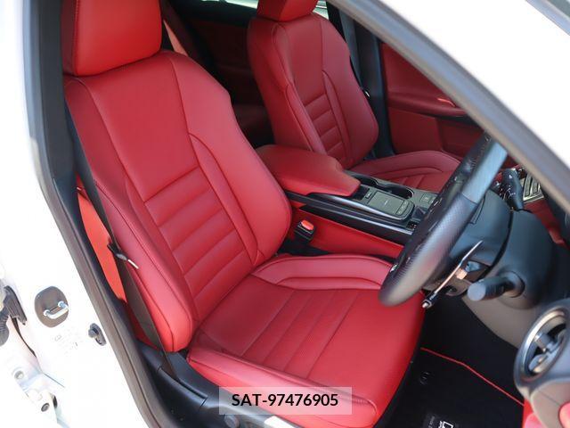 Lexus IS 2021-08 236363-8