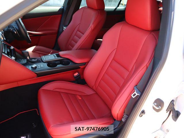 Lexus IS 2021-08 236363-9