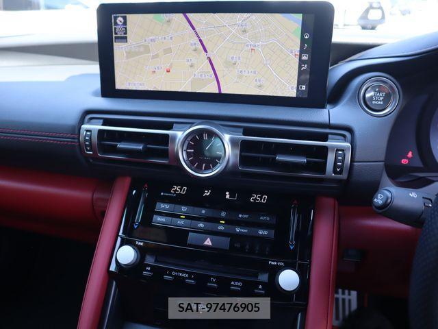 Lexus IS 2021-08 236363-13