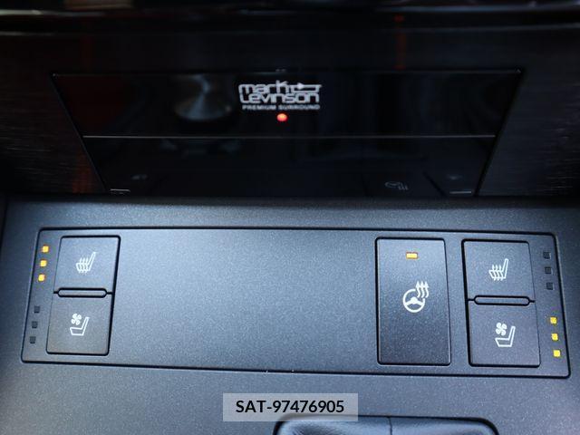 Lexus IS 2021-08 236363-16