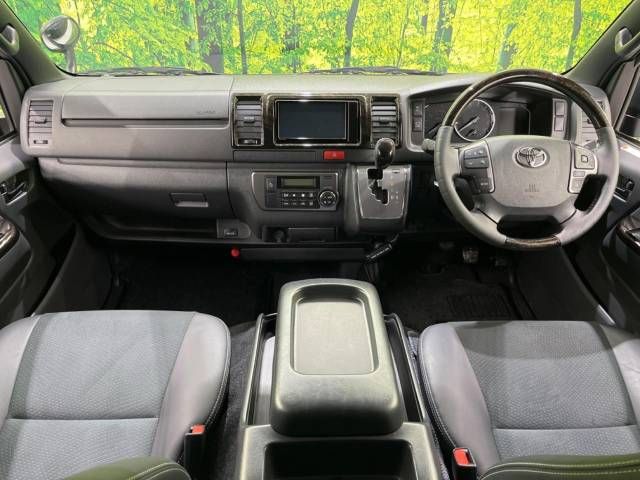 Toyota HIACE VAN 2021-06 182157-1