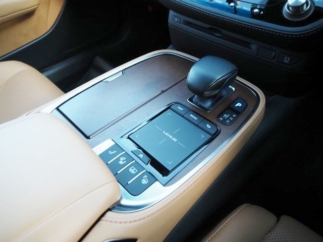 Lexus LS 2020-11 28289-28