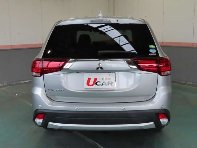 Mitsubishi OUTLANDER 2018-06 10187-6