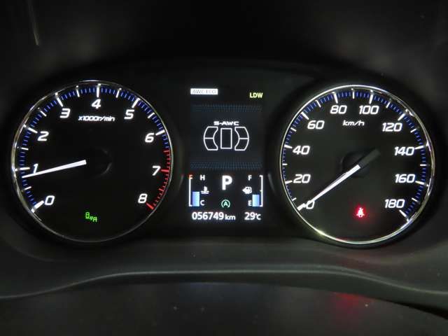 Mitsubishi OUTLANDER 2018-06 10187-9