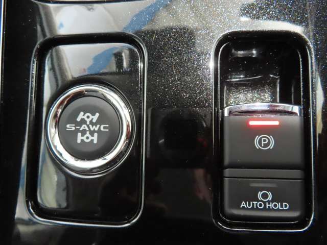 Mitsubishi OUTLANDER 2018-06 10187-16