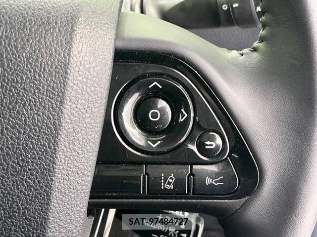Toyota PRIUS 2020-08 332083-6