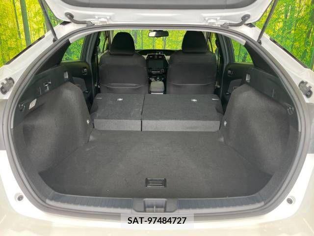 Toyota PRIUS 2020-08 332083-10