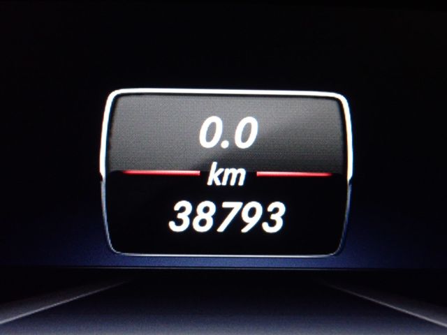 Mercedes Benz CLA-CLASS 2014-02 26725-16