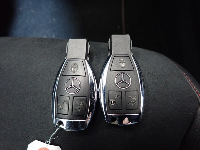 Mercedes Benz CLA-CLASS 2014-02 26725-28