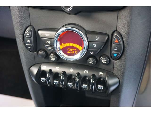 Bmw MINI 2013-03 2042-11