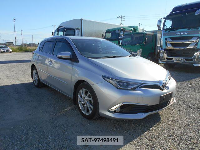 Toyota AURIS 2017-04 261479-0