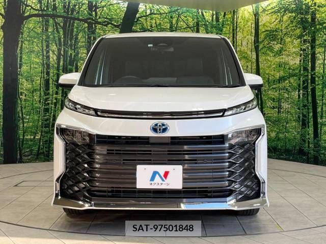 Toyota VOXY HYBRID 2022-12 350383-14