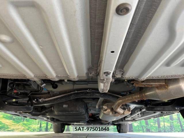 Toyota VOXY HYBRID 2022-12 350383-18