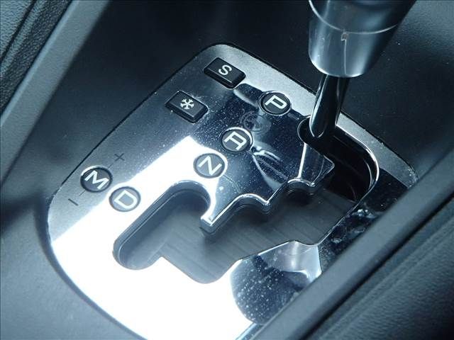 Peugeot 208 2017-03 194892-16