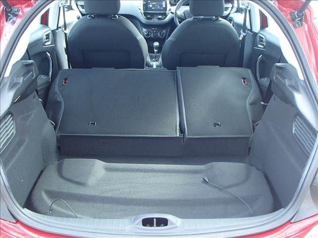 Peugeot 208 2017-03 194892-11