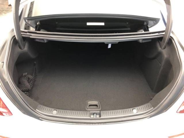 Mercedes Benz E-CLASS 2016-09 195633-12
