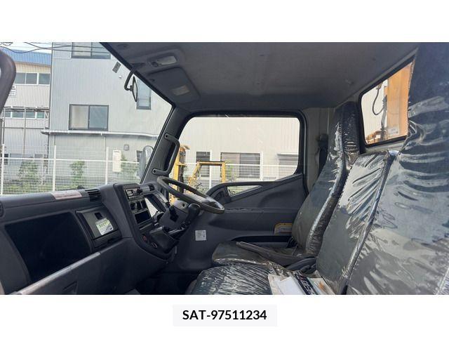 Mitsubishi CANTER 2006-03 343972-18