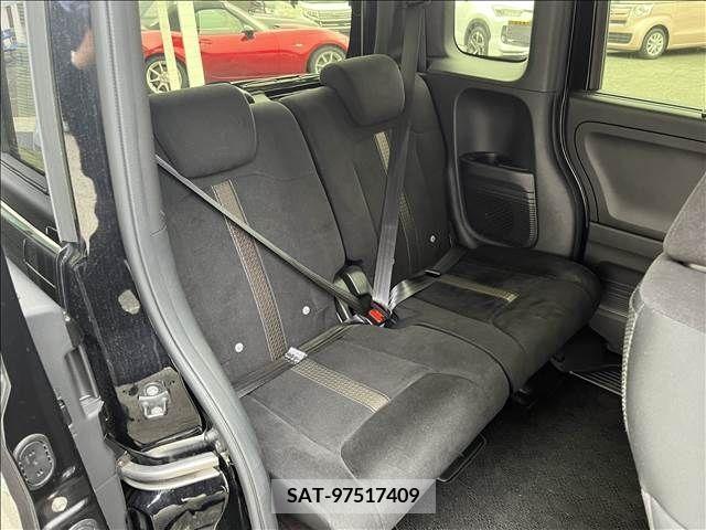 Honda N BOX CUSTOM 2017-12 223443-12