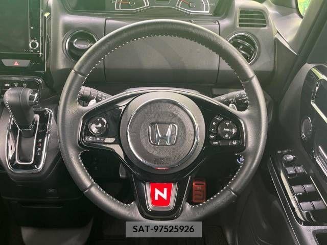 Honda N BOX CUSTOM 2022-03 331172-11