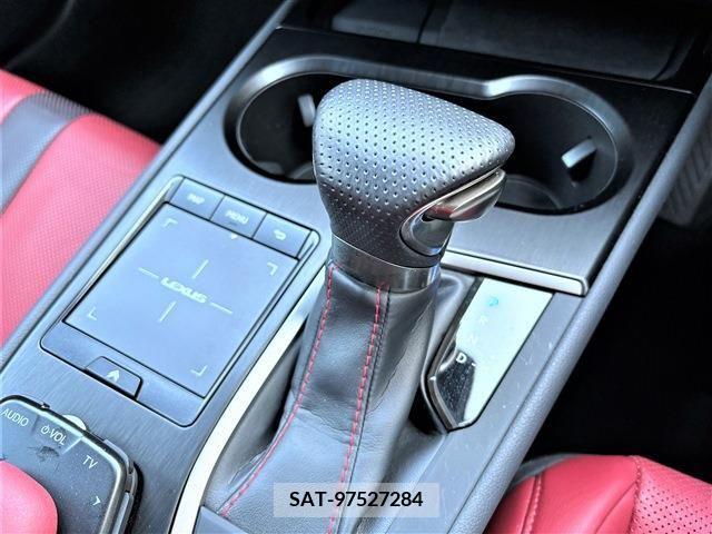 Lexus UX 2019-02 313514-11