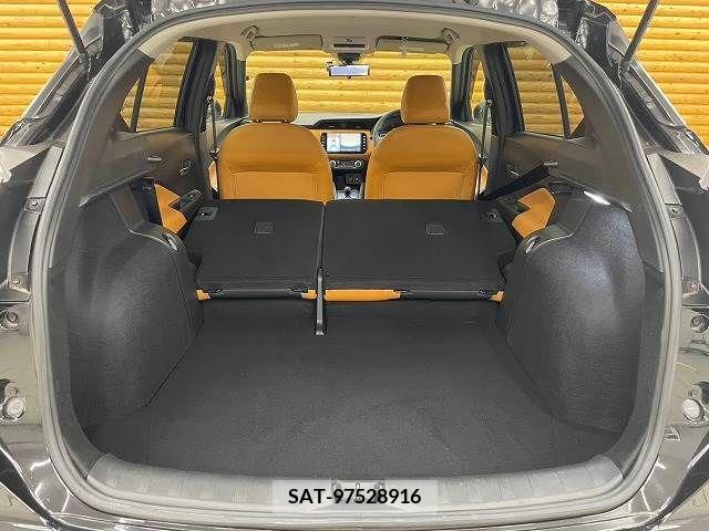 Nissan KICKS 2021-02 241579-19