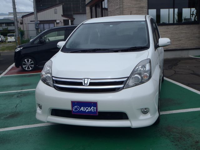 Toyota ISIS 2009-04 24144-0